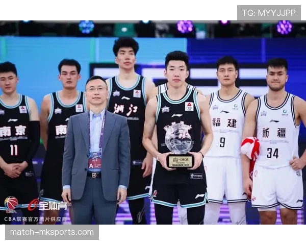 北京三分开局7投6中奠定基调 针对性防守限制天津外线